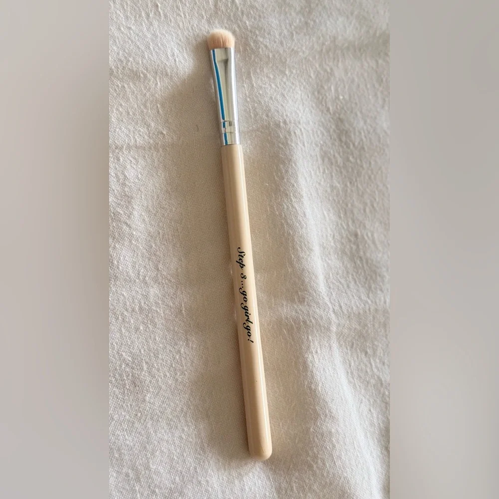 THE VINTAGE COSMETIC CO. 3 Pcs Cream Makeup Brush Set Eyeshadow Brushes